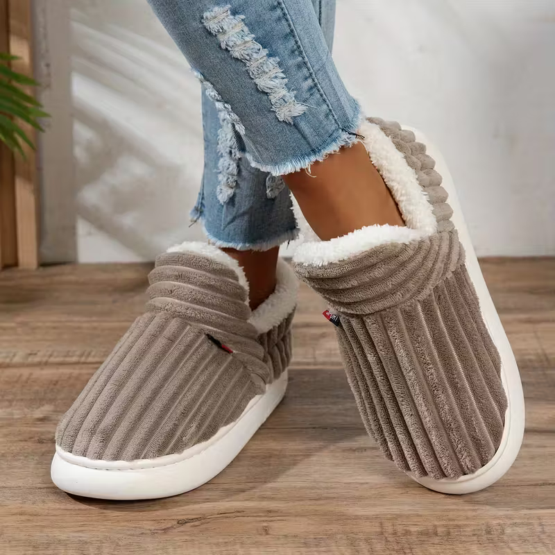 TERO Unisex Cozy & Warm Winter Slippers